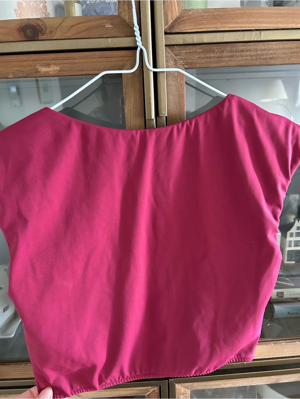 Women’s Raspberry Fuchsia Workout Crop Top - Picture 6 of 12